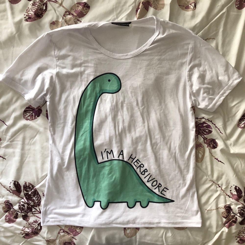 ‼️10/$10‼️ i’m a herbivore tee
